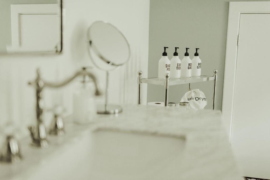 The Bond 1835 Hotel Skaneateles Ngoại thất bức ảnh